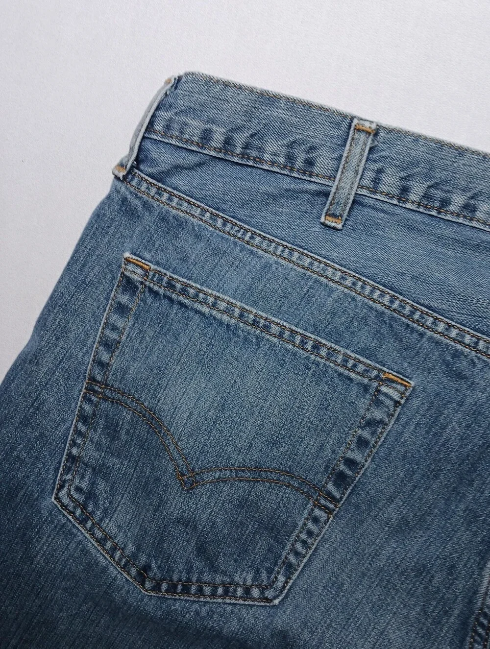 Levis comfortable men